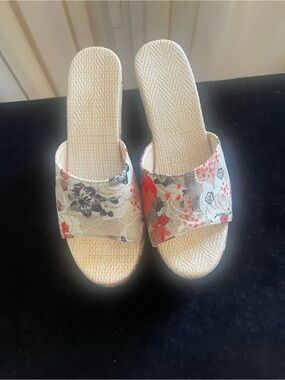 Floral Wedge  Sandals in Cream with Red and Black Accents